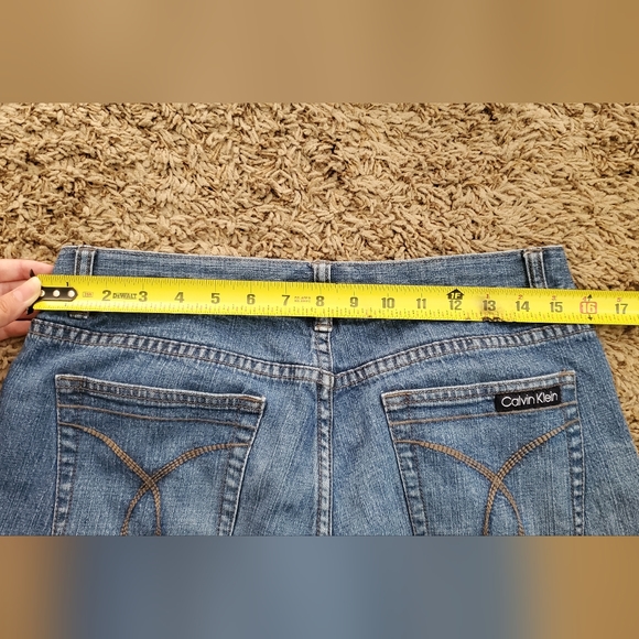 Calvin Klein low-rise bootcut jeans - Picture 5 of 6